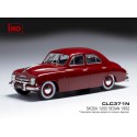 1952 Škoda 1200 Sedan − tmavě červená barva − IXO 1:43