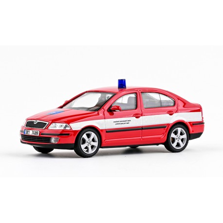 2004 Škoda Octavia II − Hasiči − HZS Letiště Karlovy Vary − ABREX 1:43