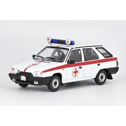 1990 Škoda Forman − zdravotnický vůz AZNP Mladá Boleslav − CAL/MD 1:43