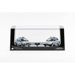 Diorama "Od Veřejné Bezpečnosti K Policii − *" − Škoda 120 L, Favorit a sada majáků − Abrex 1:43