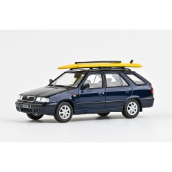 1998 Škoda Felicia FL Combi se surfem na střeše − modrá Hlubinná metalíza − ABREX 1:43